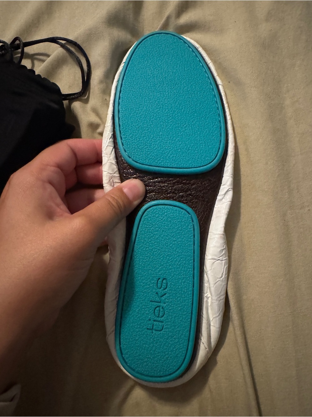 Like new white Tieks flats - Picture 7 of 12